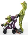 Figurka dekoracyjna żaba na spacerze z dzieckiem w wózku 17x12x6 137226