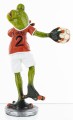 Figurka dekoracyjna żaba sportowiec piłkarz ręczny 17x10,5x7,5cm 161802