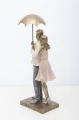 Figurka dekoracyjna para pod parasolem family 30x12x8 124726