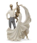 Figurka dekoracyjna para tańcząca kolekcja family złota 32x22x12 121567