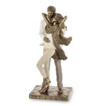 Figurka dekoracyjna złota para zakochanych tańcząca kolekcja family 25,5x11x8 166840