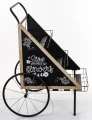 Kwietnik metalowy wózek retro na kwiaty 123,5x75x96 176524