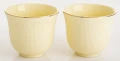 Filiżanka filiżanki porcelana beżowo złote kpl. 2 szt z podstawką  90 m 185553