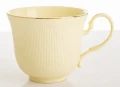 Filiżanka z porcelany beżowo złota  z podstawką 220ml 185557