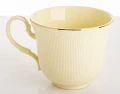 Filiżanka z porcelany beżowo złota  z podstawką 220ml 185557