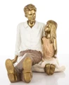 Figurka dekoracyjna kolekcja family tata z dzieckiem 11,5x15x12 167797