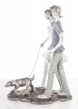 Figurka dekoracyjna para z pieskiem kolekcja family 26,5x10x18 184160